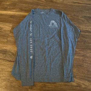 NWOT Arches National Park Navy Blue Long Sleeve Shirt